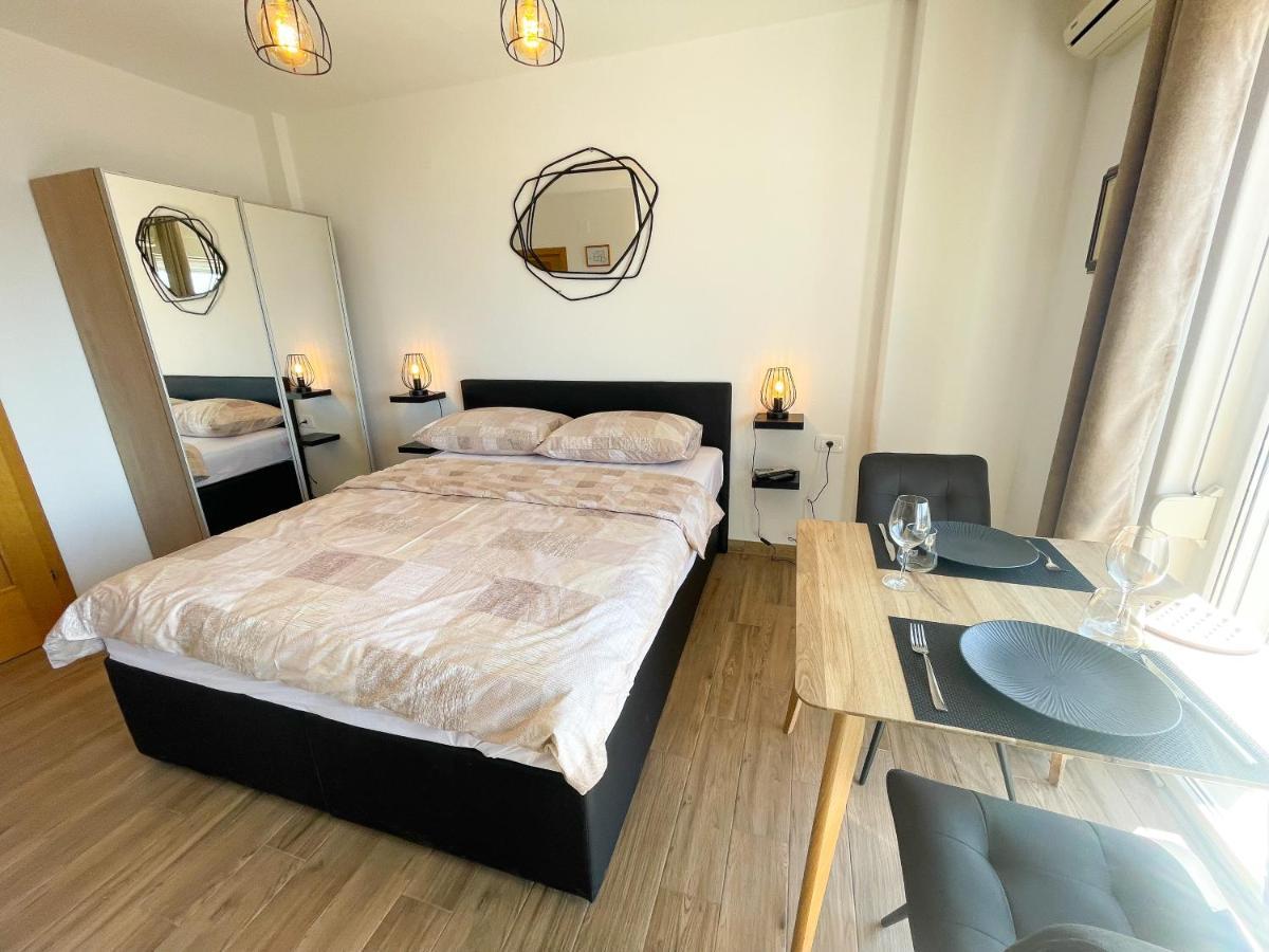 Apartments Kira 드라말리 외부 사진